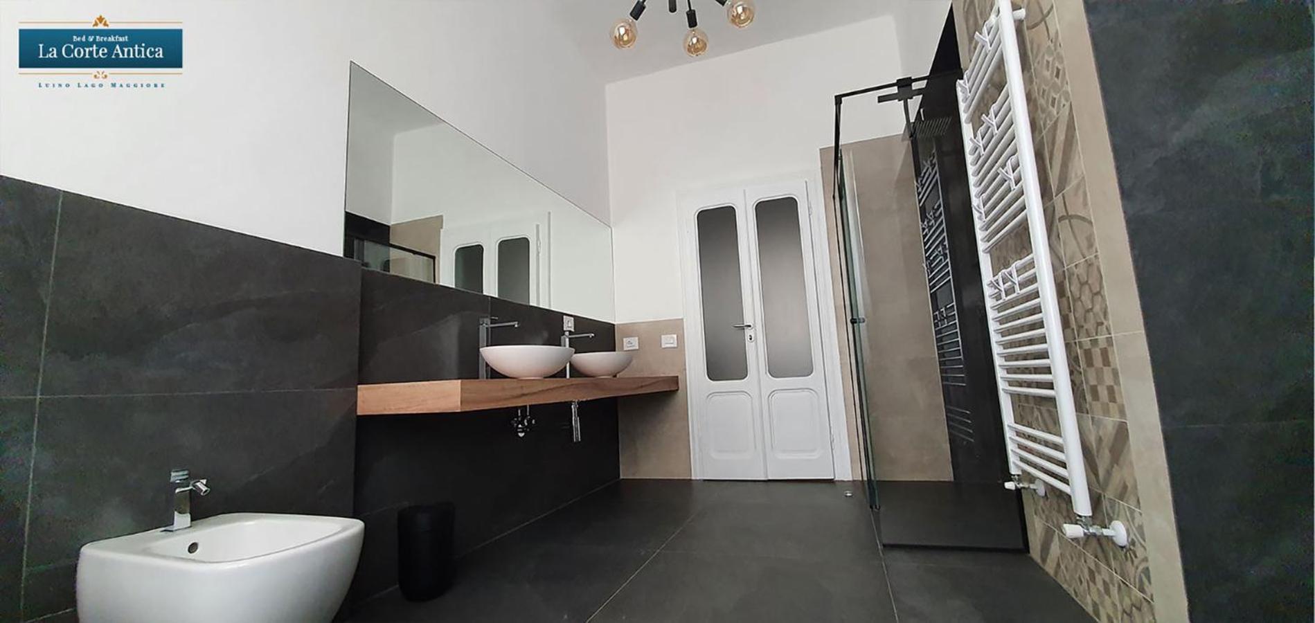 B&B La Corte Antica - Luino Lago Maggiore Exteriör bild